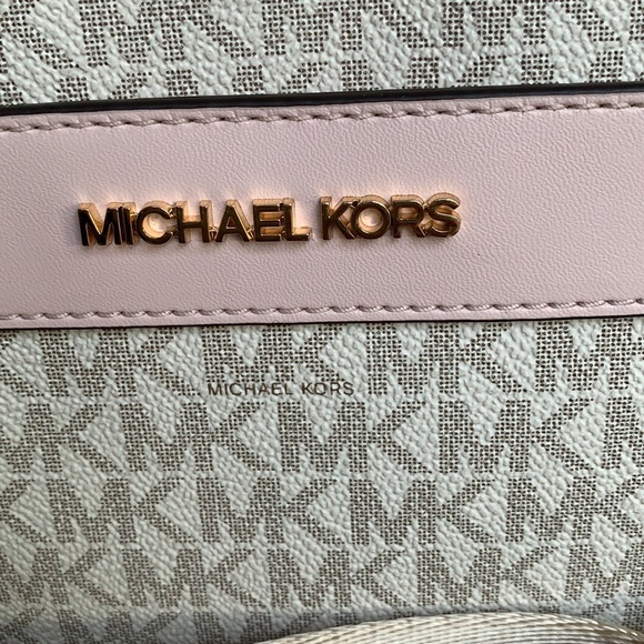 MICHAEL KORS KENLY LG POCKET XBODY POWDER BLSH MLT - Picture 6 of 16